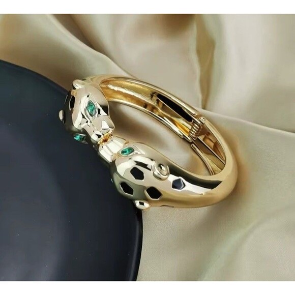 Designer Inspired Statement Leopard Enamel Cuff Bangle Black Gold Tone Green - Picture 3 of 9